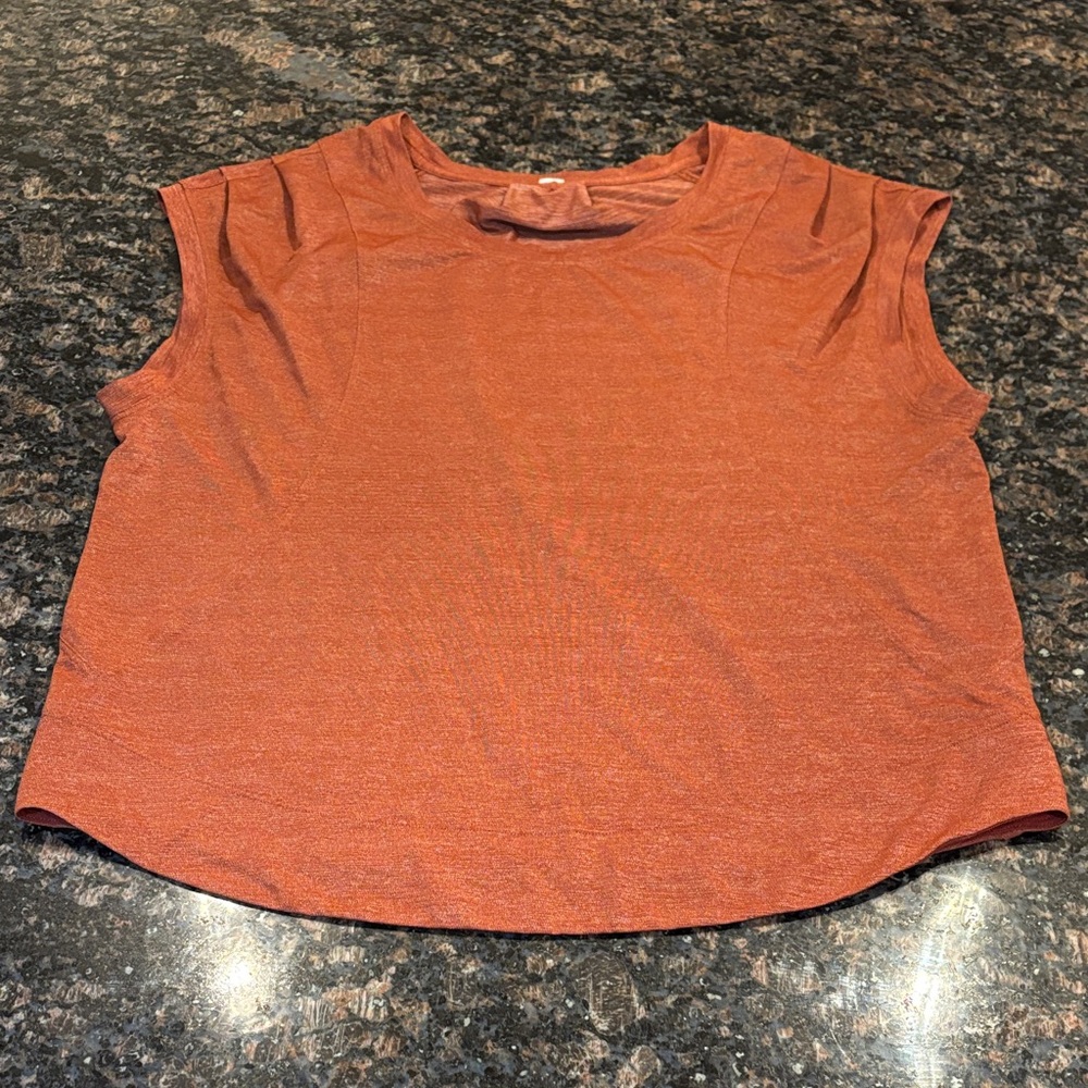Lululemon top